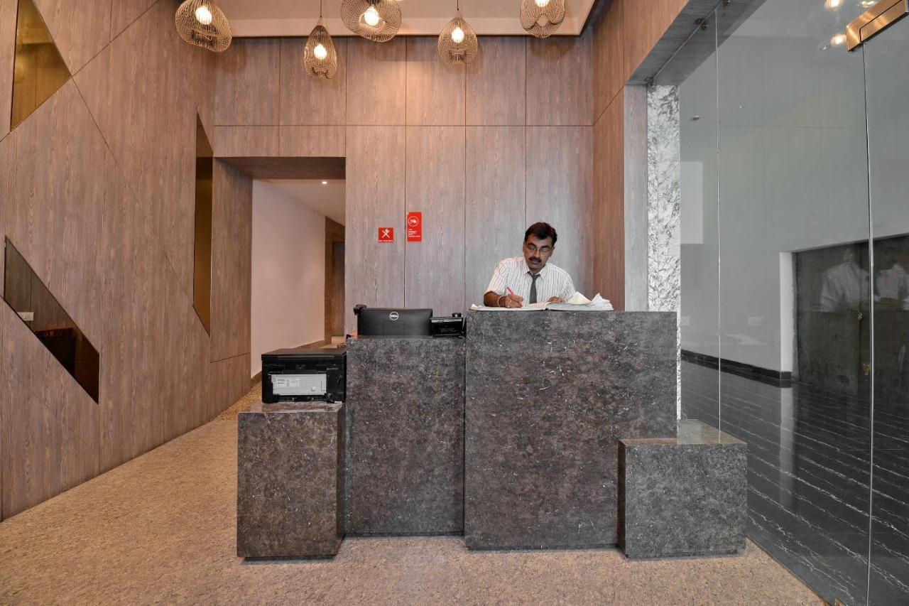 Готель Vaccinated Staff - Capital O 7899 Casa Колката Екстер'єр фото